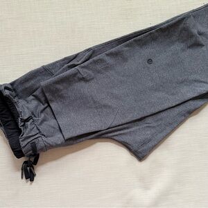 Lululemon on the fly 7/8 pants 27’